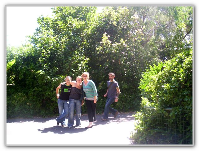 MJ SJ Karen & Stuart at Perth Zoo Feb 16th 2007